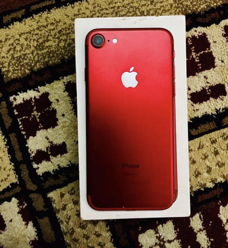 IPhone red 128gb - Used Phone for sale in Punjab