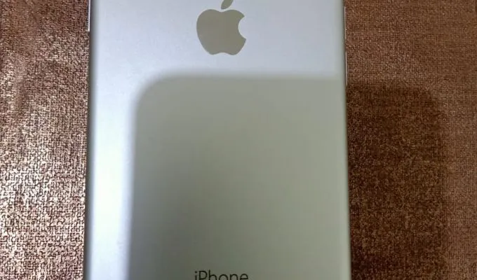 Iphone 6s 64 gb full in good condition for urgent sale - photo 1